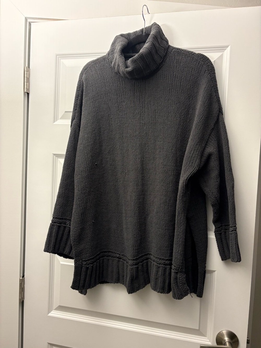aerie Charcoal Turtleneck Sweater - Large